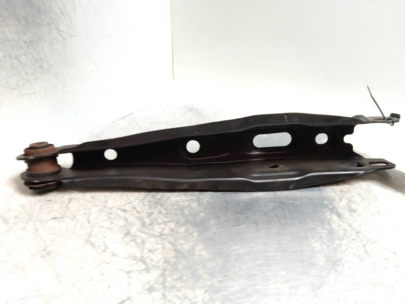 Recambio de tirante trasero izquierdo para lexus is200 (gxe10) 2.0 cat referencia OEM IAM   