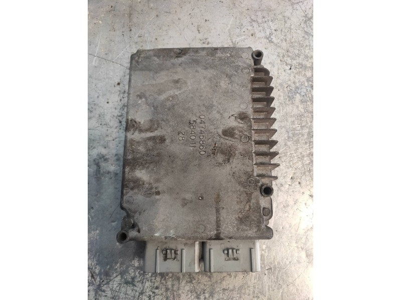 Recambio de centralita motor uce para chrysler sebring berlina (jr41) 2.0 le referencia OEM IAM P04896786AC HLN6Y1A 688430