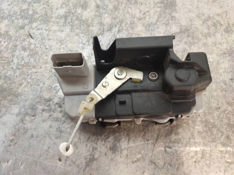 Recambio de motor cierre centralizado trasero derecho para citroen c5 berlina audace referencia OEM IAM   