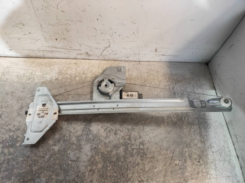 Recambio de elevalunas delantero derecho para citroen berlingo 1.2 12v e-thp / puretech referencia OEM IAM 402104B 9680557880 