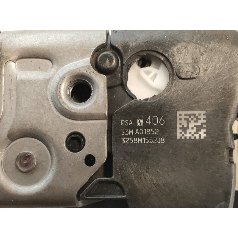 Recambio de motor cierre centralizado delantero izquierdo para citroen berlingo 1.2 12v e-thp / puretech referencia OEM IAM 8240