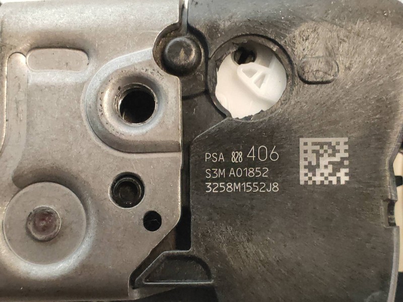 Recambio de motor cierre centralizado delantero izquierdo para citroen berlingo 1.2 12v e-thp / puretech referencia OEM IAM 8240