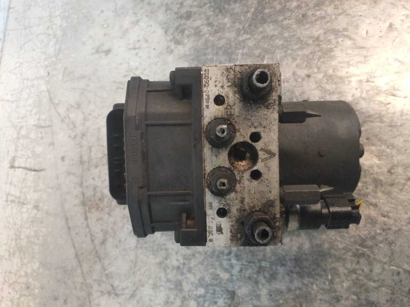 Recambio de abs para toyota avensis wagon (t25) 2.0 d-4d executive referencia OEM IAM 0265225319 4454005033 8954105073 