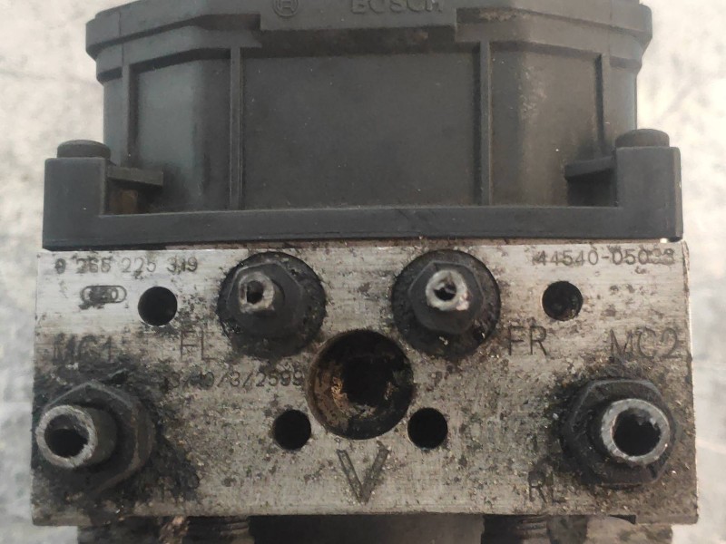 Recambio de abs para toyota avensis wagon (t25) 2.0 d-4d executive referencia OEM IAM 0265225319 4454005033 8954105073 