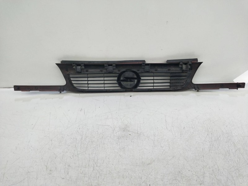 Recambio de rejilla delantera para opel astra f berlina elegance referencia OEM IAM   