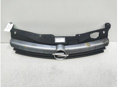 Recambio de rejilla delantera para opel astra h berlina cosmo referencia OEM IAM   