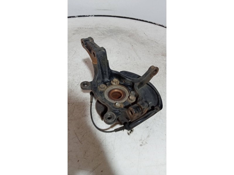 Recambio de mangueta delantera derecha para renault koleos expression referencia OEM IAM   