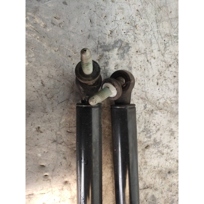 Recambio de amortiguadores maletero / porton para jeep gr.cherokee (wj/wg) 2.7 crd limited referencia OEM IAM 55137023AC 5513702