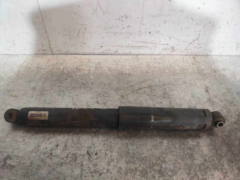 Recambio de amortiguador trasero derecho para jeep gr.cherokee (wj/wg) 2.7 crd limited referencia OEM IAM 52008950AK 2A19432A 
