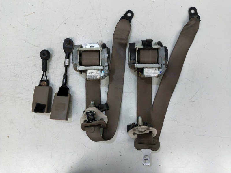 Recambio de juego cinturones delantero para dodge caliber sxt referencia OEM IAM   5P