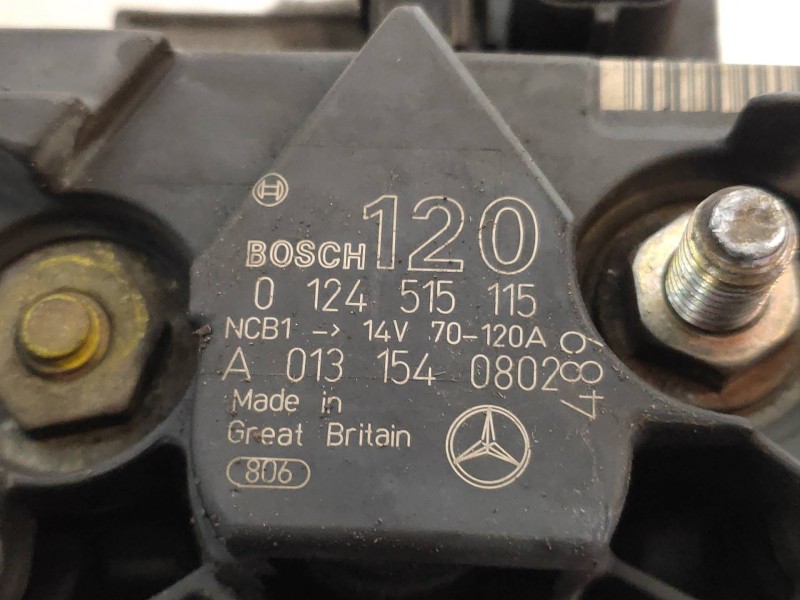 Recambio de alternador para jeep gr.cherokee (wj/wg) 2.7 crd limited referencia OEM IAM 012451515 0131540802 BOSCH