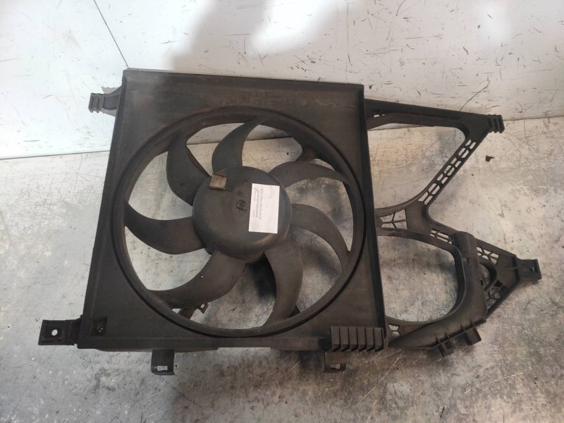 Recambio de electroventilador para opel corsa c club referencia OEM IAM 24445190 74319 