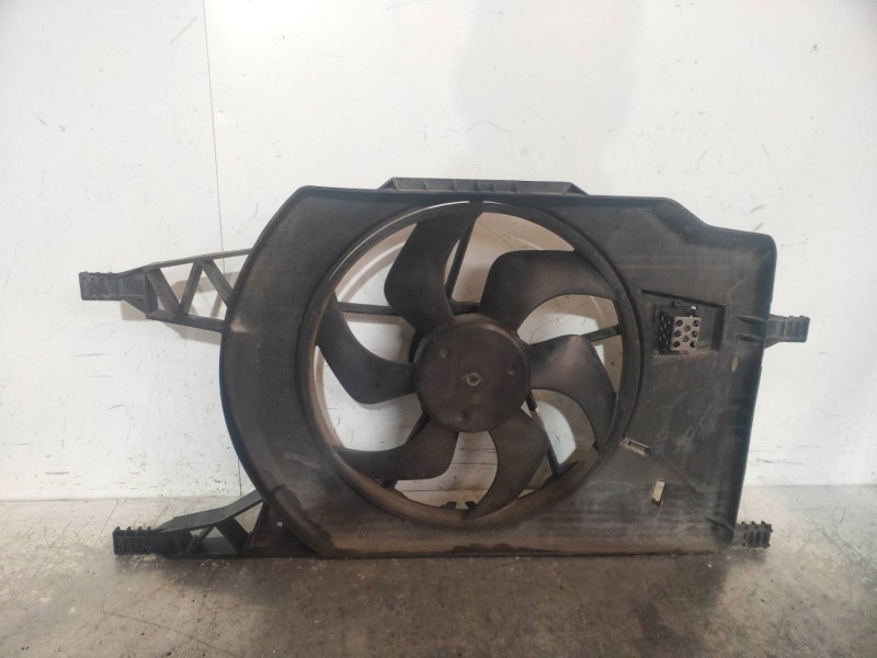 Recambio de electroventilador para renault espace iv (jk0) 2.0 16v turbo referencia OEM IAM 1831246K00 1831008000 8200033730 