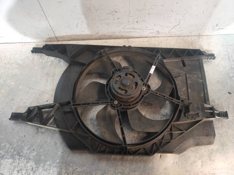 Recambio de electroventilador para renault espace iv (jk0) 2.0 16v turbo referencia OEM IAM 1831246K00 1831008000 8200033730 