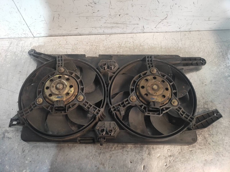 Recambio de electroventilador para alfa romeo 156 1.9 jtd 16v distinctive referencia OEM IAM 8240487  