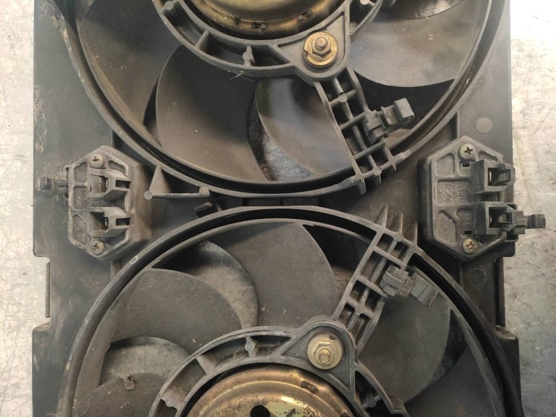Recambio de electroventilador para alfa romeo 156 1.9 jtd 16v distinctive referencia OEM IAM 8240487  