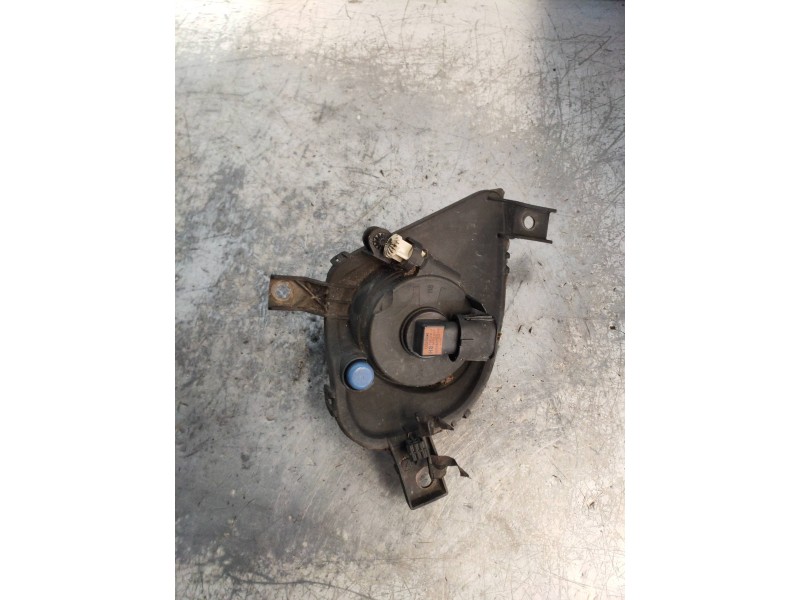 Recambio de faro antiniebla izquierdo para bmw serie 3 berlina (e90) 320d referencia OEM IAM 17003701  