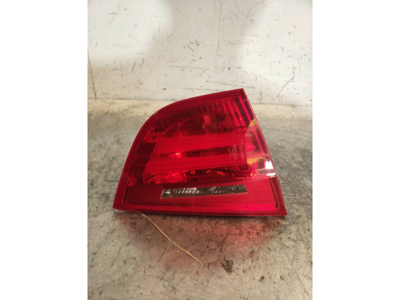 Recambio de piloto trasero izquierdo interior para bmw serie 3 berlina (e90) 320d referencia OEM IAM 7154155  