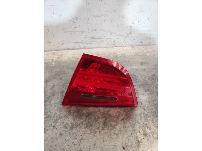 Recambio de piloto trasero derecho interior para bmw serie 3 berlina (e90) 320d referencia OEM IAM 7154156  