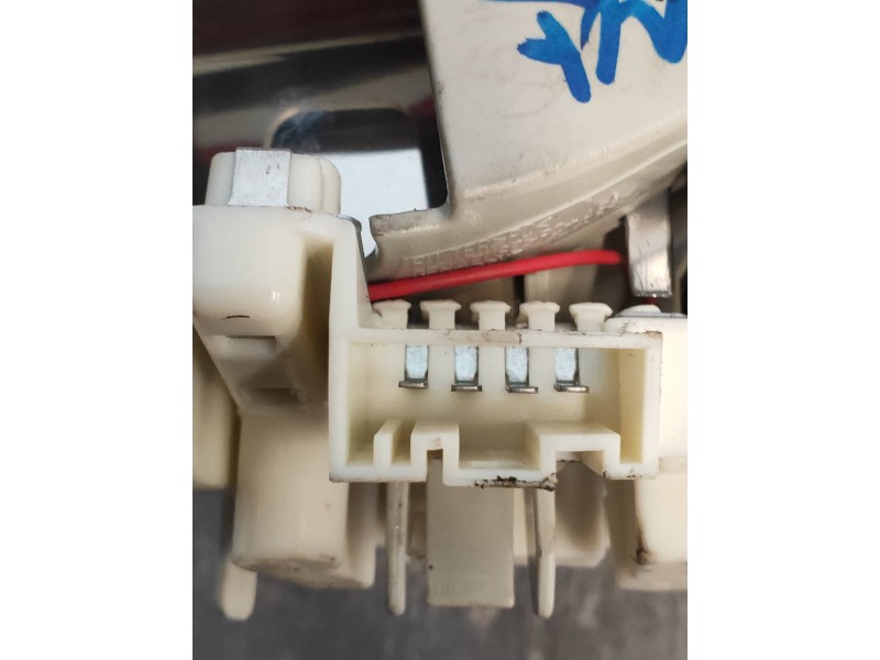 Recambio de piloto trasero derecho interior para bmw serie 3 berlina (e90) 320d referencia OEM IAM 7154156  