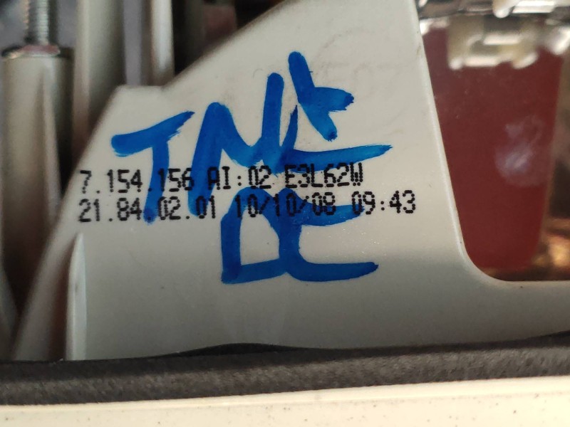 Recambio de piloto trasero derecho interior para bmw serie 3 berlina (e90) 320d referencia OEM IAM 7154156  