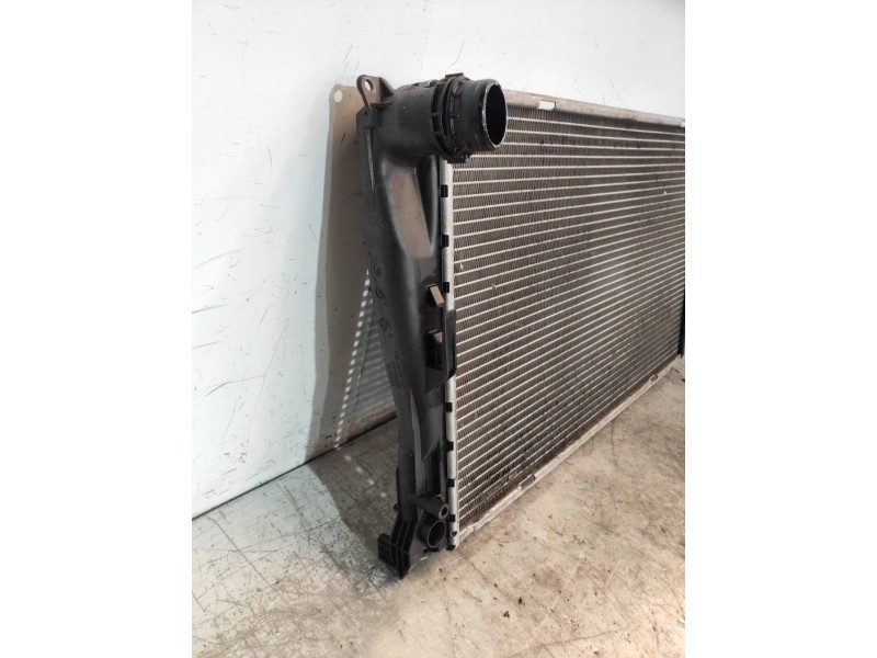 Recambio de radiador agua para bmw serie 3 berlina (e90) 320d referencia OEM IAM 778890307  