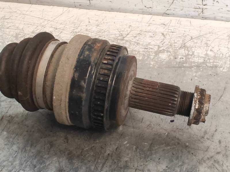 Recambio de transmision trasera izquierda para bmw serie 3 berlina (e90) 320d referencia OEM IAM 7533445  