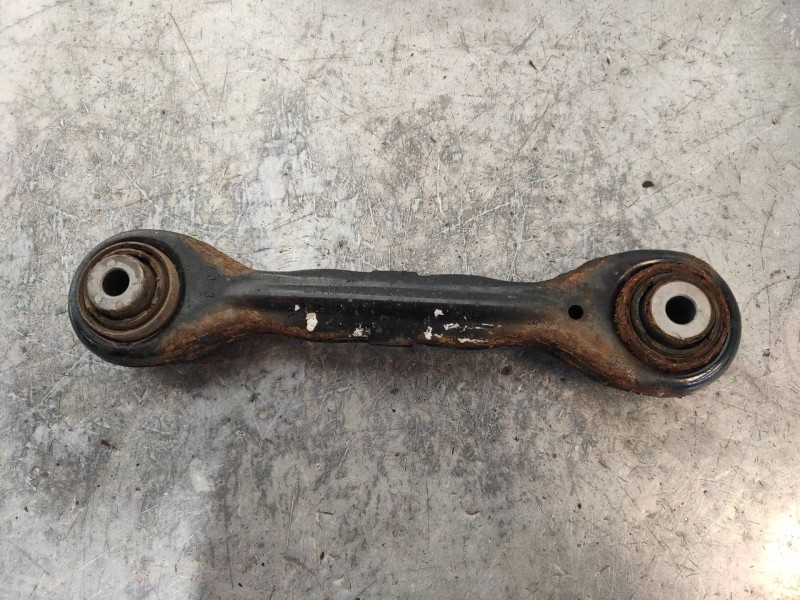 Recambio de brazo suspension superior trasero izquierdo para bmw serie 3 berlina (e90) 320d referencia OEM IAM 676542510  