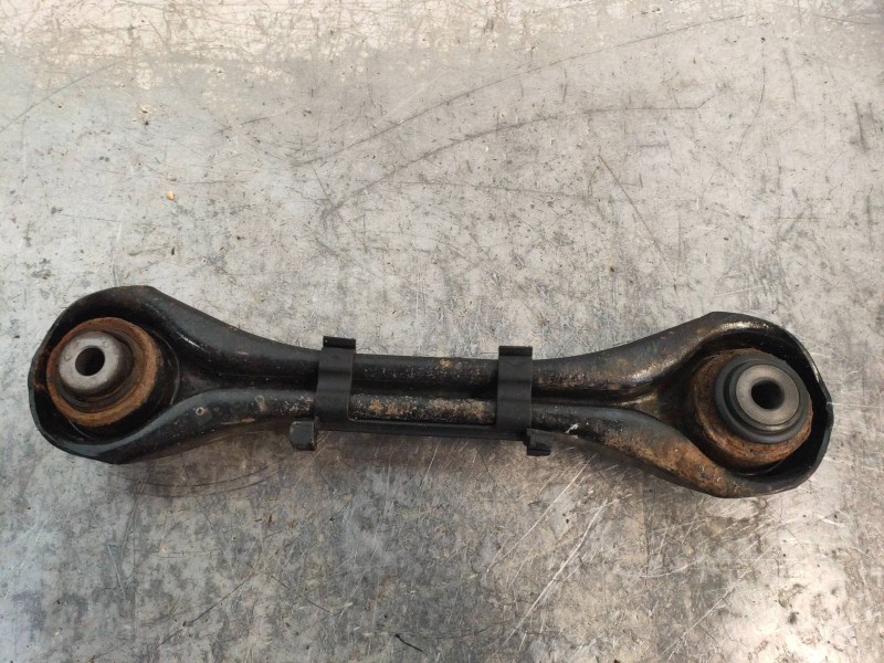 Recambio de brazo suspension superior trasero izquierdo para bmw serie 3 berlina (e90) 320d referencia OEM IAM 10353212  