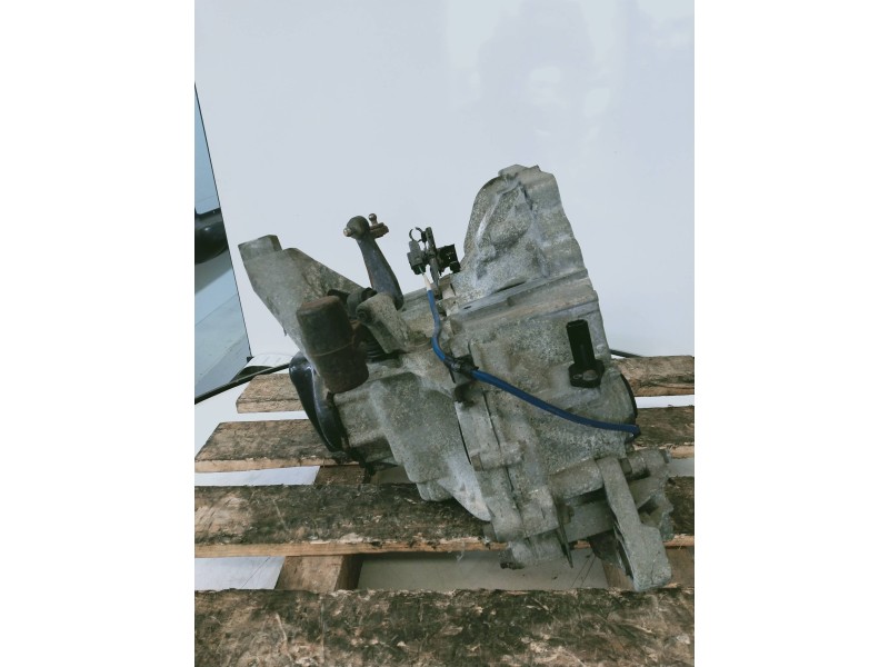 Recambio de caja cambios para mazda 3 berlina (bk) 1.6 vvt active referencia OEM IAM   