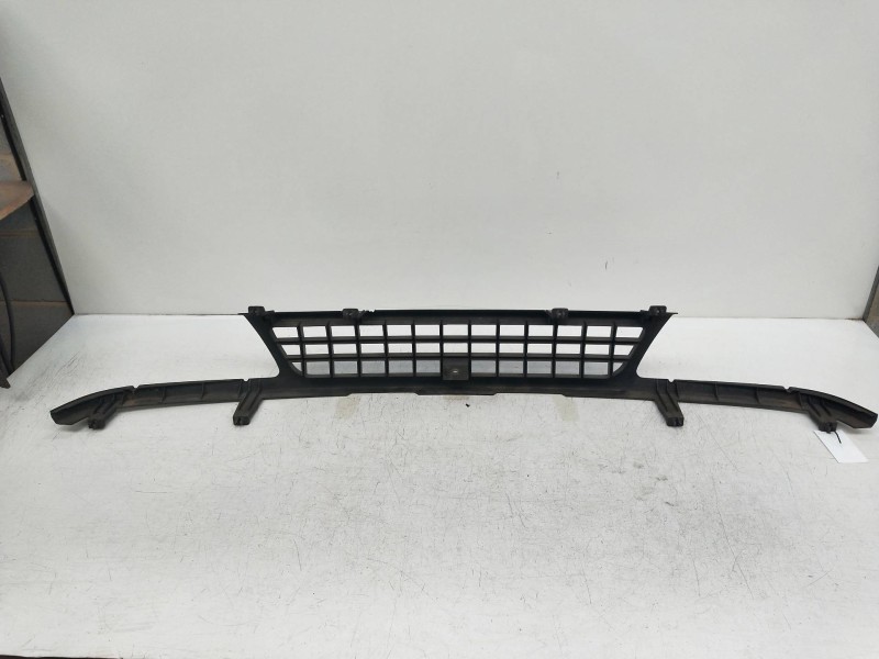 Recambio de rejilla delantera para opel frontera a 2.3 turbodiesel referencia OEM IAM   