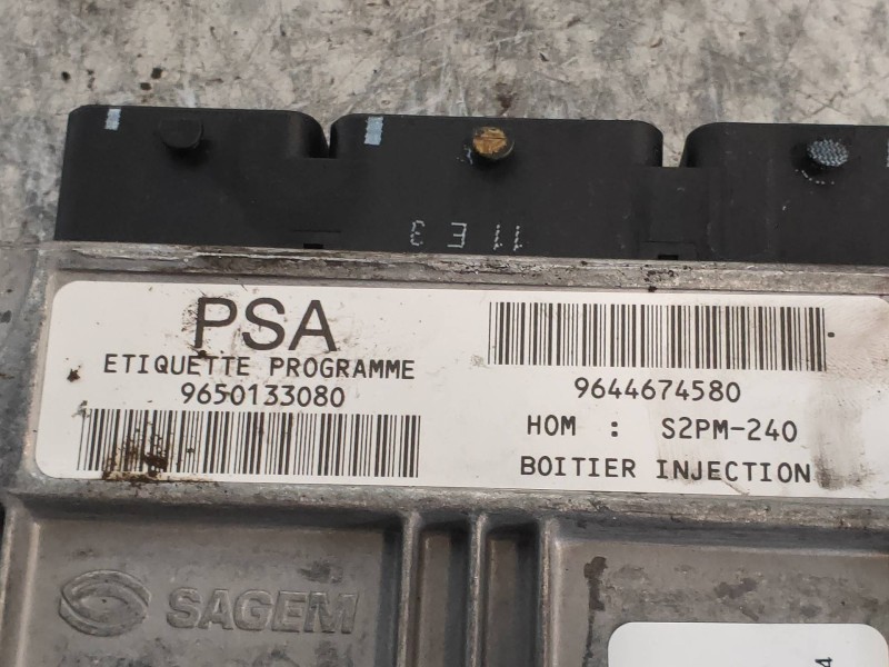 Recambio de centralita motor uce para citroen c5 berlina 1.8 16v x referencia OEM IAM 9650133080 9644674580 215841848 S2PM240