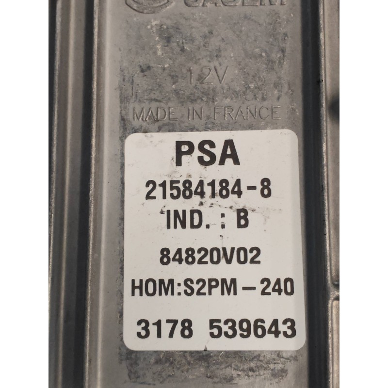 Recambio de centralita motor uce para citroen c5 berlina 1.8 16v x referencia OEM IAM 9650133080 9644674580 215841848 S2PM240