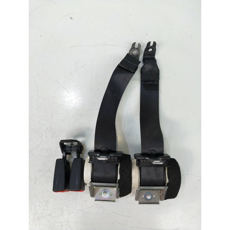 Recambio de juego cinturones trasero para ford focus berlina (cap) 1.6 tdci cat referencia OEM IAM   4P