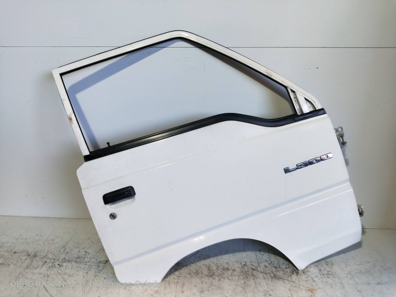 Recambio de puerta delantera derecha para mitsubishi l 300 (p00) combi referencia OEM IAM  5P 