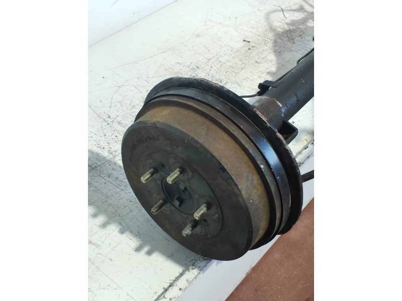 Recambio de puente trasero para mitsubishi l 300 (p00) combi referencia OEM IAM   