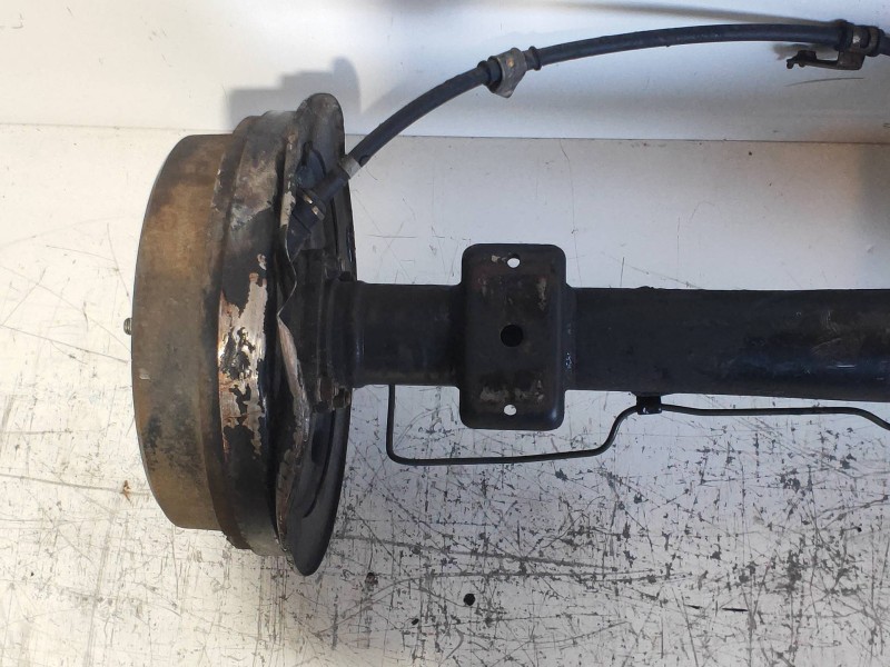 Recambio de puente trasero para mitsubishi l 300 (p00) combi referencia OEM IAM   