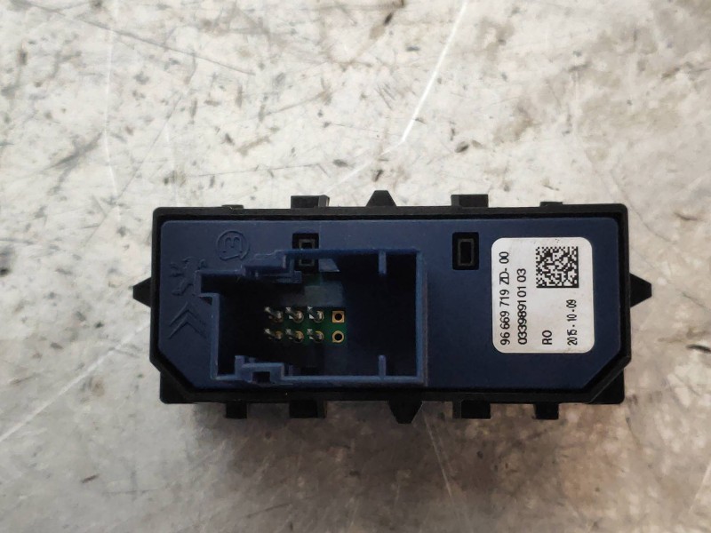 Recambio de mando multifuncion para citroen ds5 design referencia OEM IAM 96669719ZD  