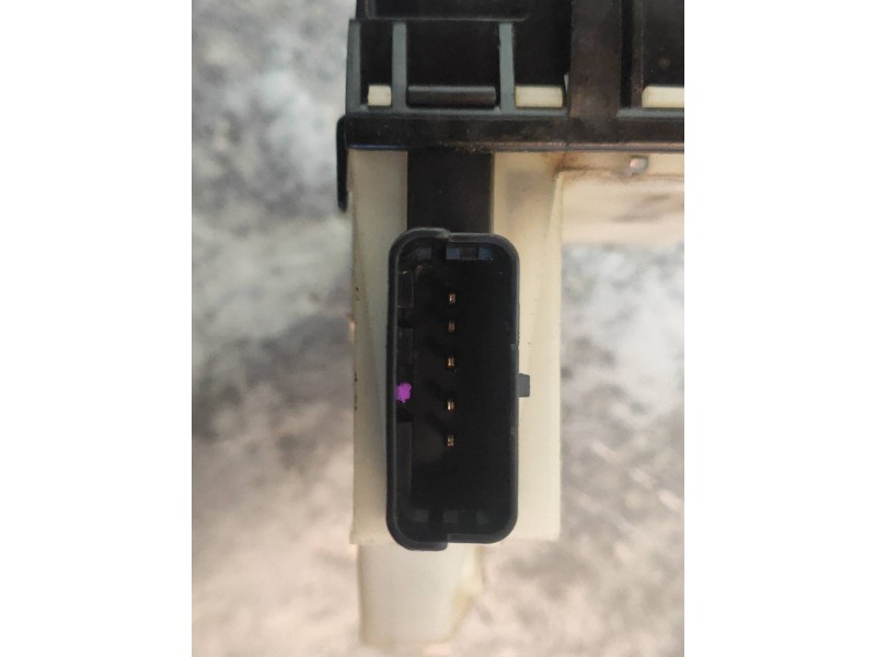 Recambio de motor cierre centralizado delantero derecho para citroen ds5 design referencia OEM IAM 9686919180  