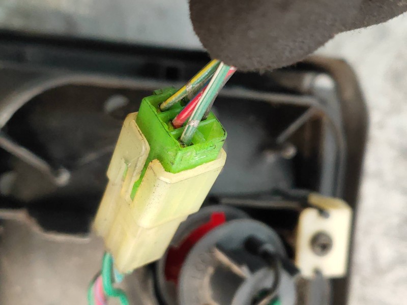Recambio de piloto trasero derecho para mitsubishi l 300 (p00) combi referencia OEM IAM   
