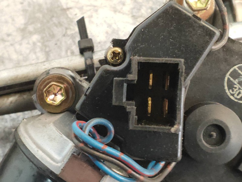 Recambio de motor limpia delantero para mitsubishi l 300 (p00) combi referencia OEM IAM 8491003072 488025 