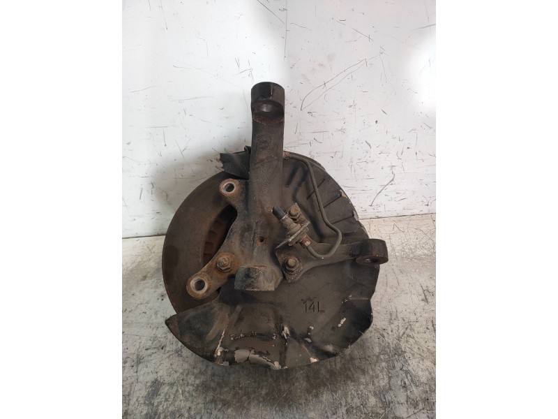 Recambio de mangueta delantera izquierda para mitsubishi l 300 (p00) combi referencia OEM IAM   