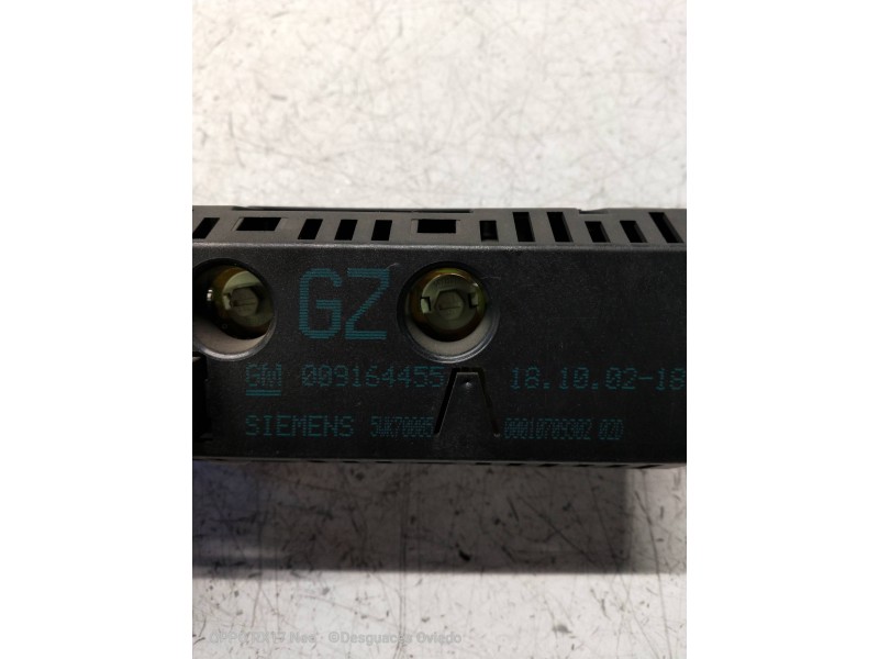 Recambio de pantalla multifuncion para opel corsa c club referencia OEM IAM 5WK70005 009164455 GZ