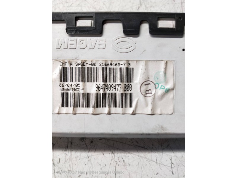 Recambio de pantalla multifuncion para citroen c2 sx referencia OEM IAM 9647409477 216694657 