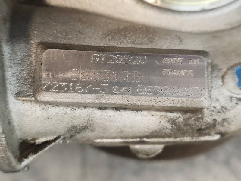 Recambio de turbocompresor para volvo s80 berlina 2.4 diesel cat referencia OEM IAM 7231673 8653122 GT2052V GE903683F