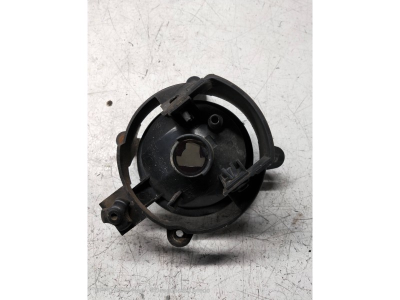 Recambio de faro antiniebla derecho para kia carens 2.0 crdi ex monovolumen referencia OEM IAM   