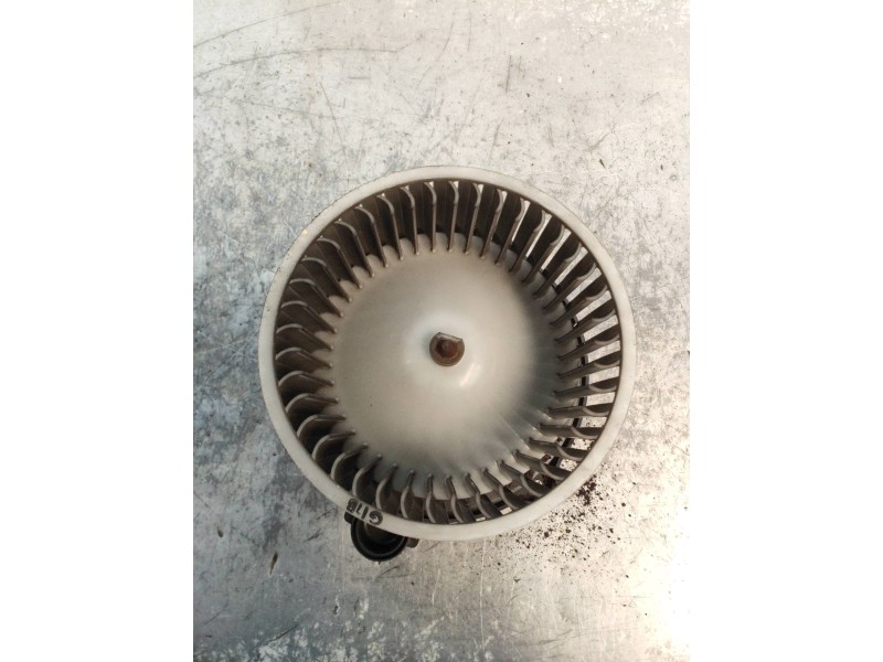 Recambio de motor calefaccion para hyundai i30 1.6 crdi cat referencia OEM IAM   