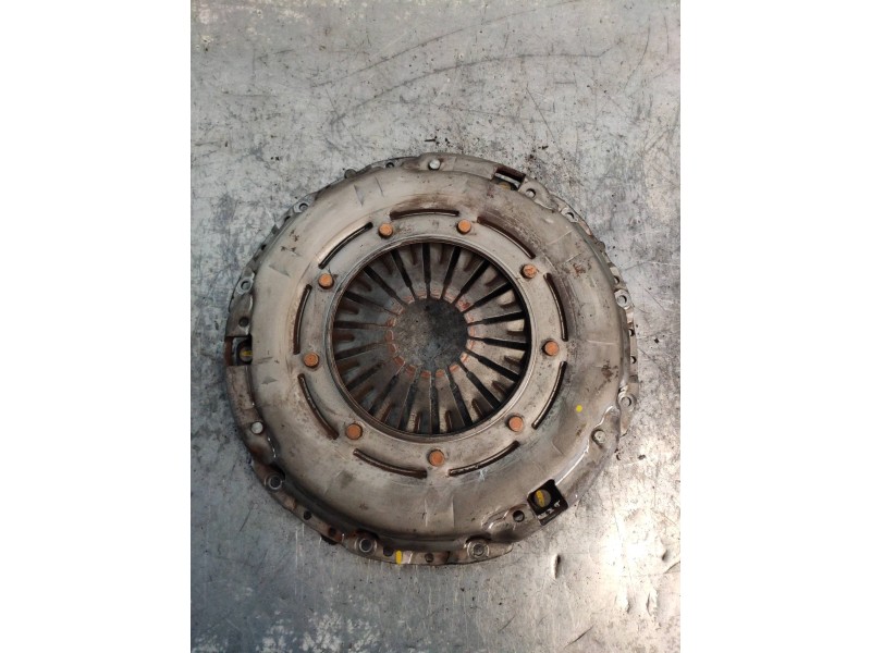 Recambio de kit embrague para hyundai i30 1.6 crdi cat referencia OEM IAM   