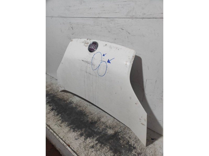 Recambio de capot para fiat fiorino básico referencia OEM IAM   