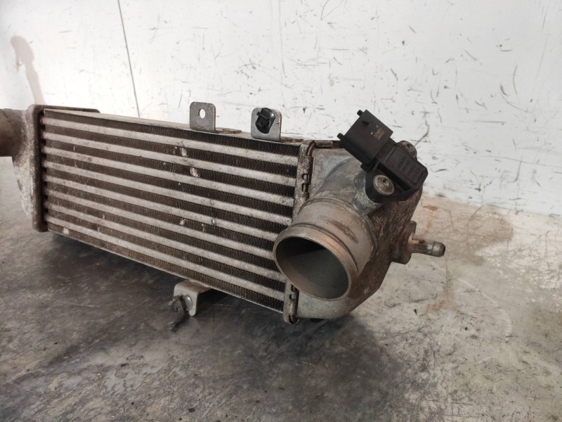 Recambio de intercooler para hyundai i30 1.6 crdi cat referencia OEM IAM 282712A610  MODINE